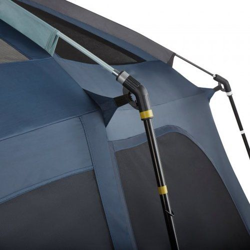 ���� �� ��� �8 �� COLEMAN Sky Lodge